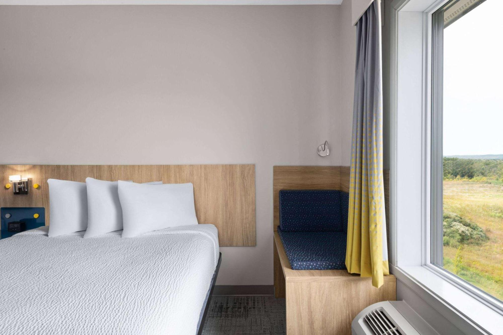 Microtel Inn & Suites By Wyndham Lachute Zewnętrze zdjęcie