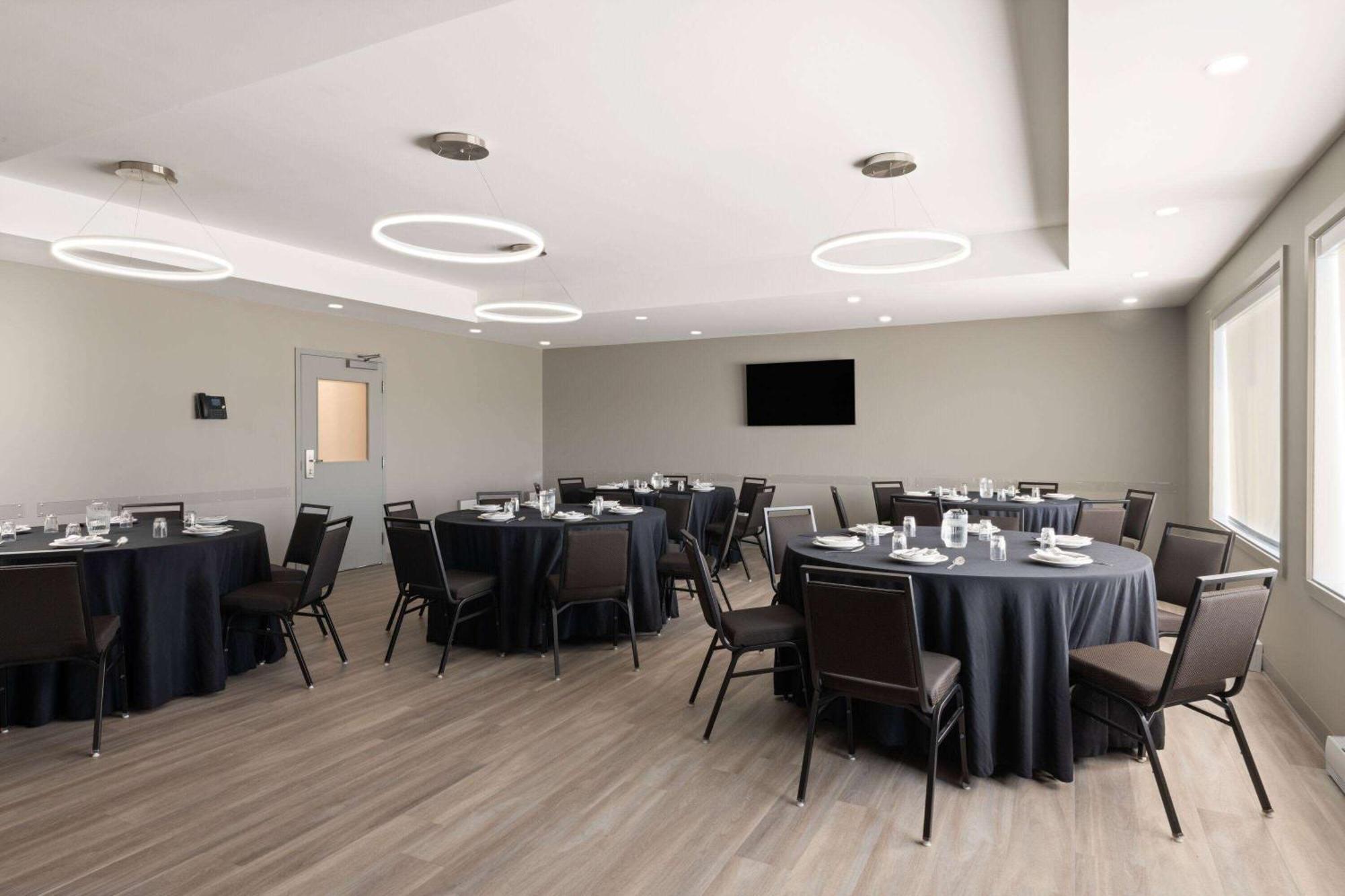 Microtel Inn & Suites By Wyndham Lachute Zewnętrze zdjęcie