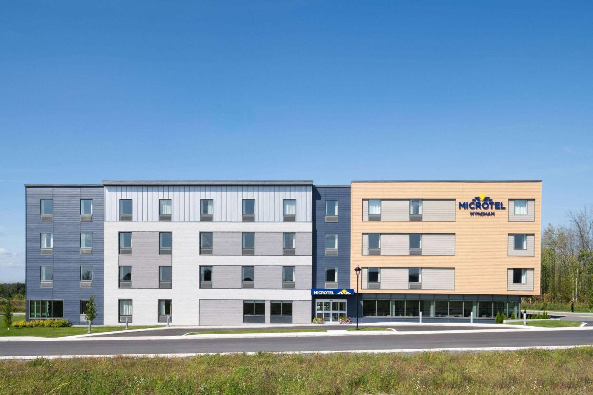 Microtel Inn & Suites By Wyndham Lachute Zewnętrze zdjęcie